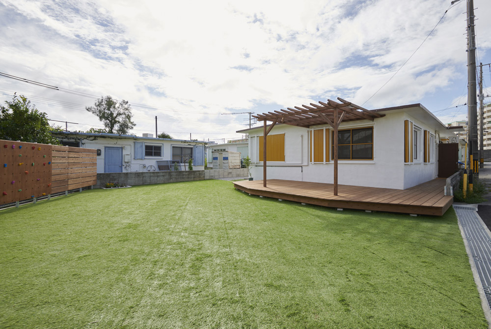 広いお庭（人工芝）